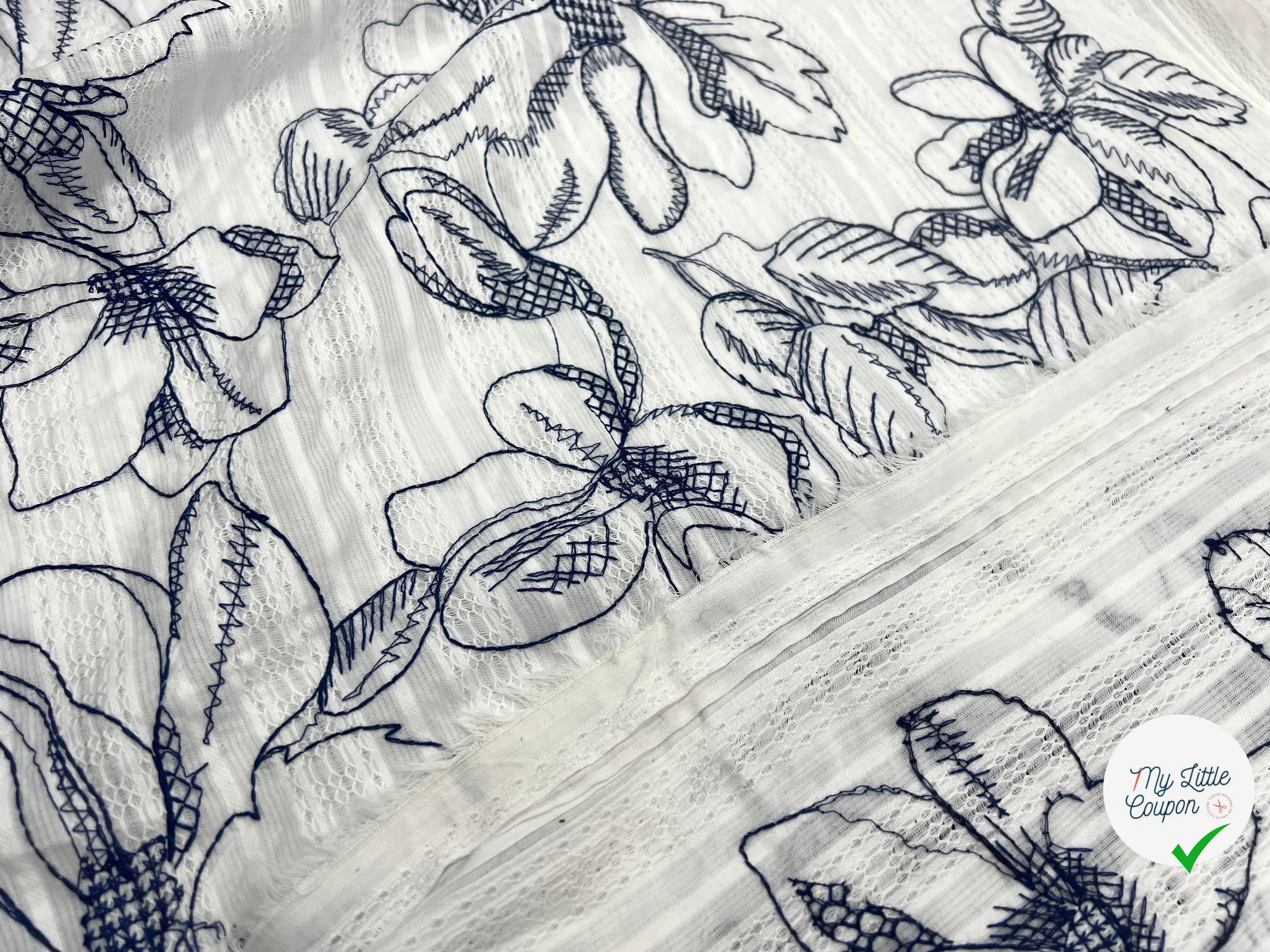 VOILE TISSÉ REBRODÉ FEUILLAGE INDIGO - My Little Coupon - tissu - coudre