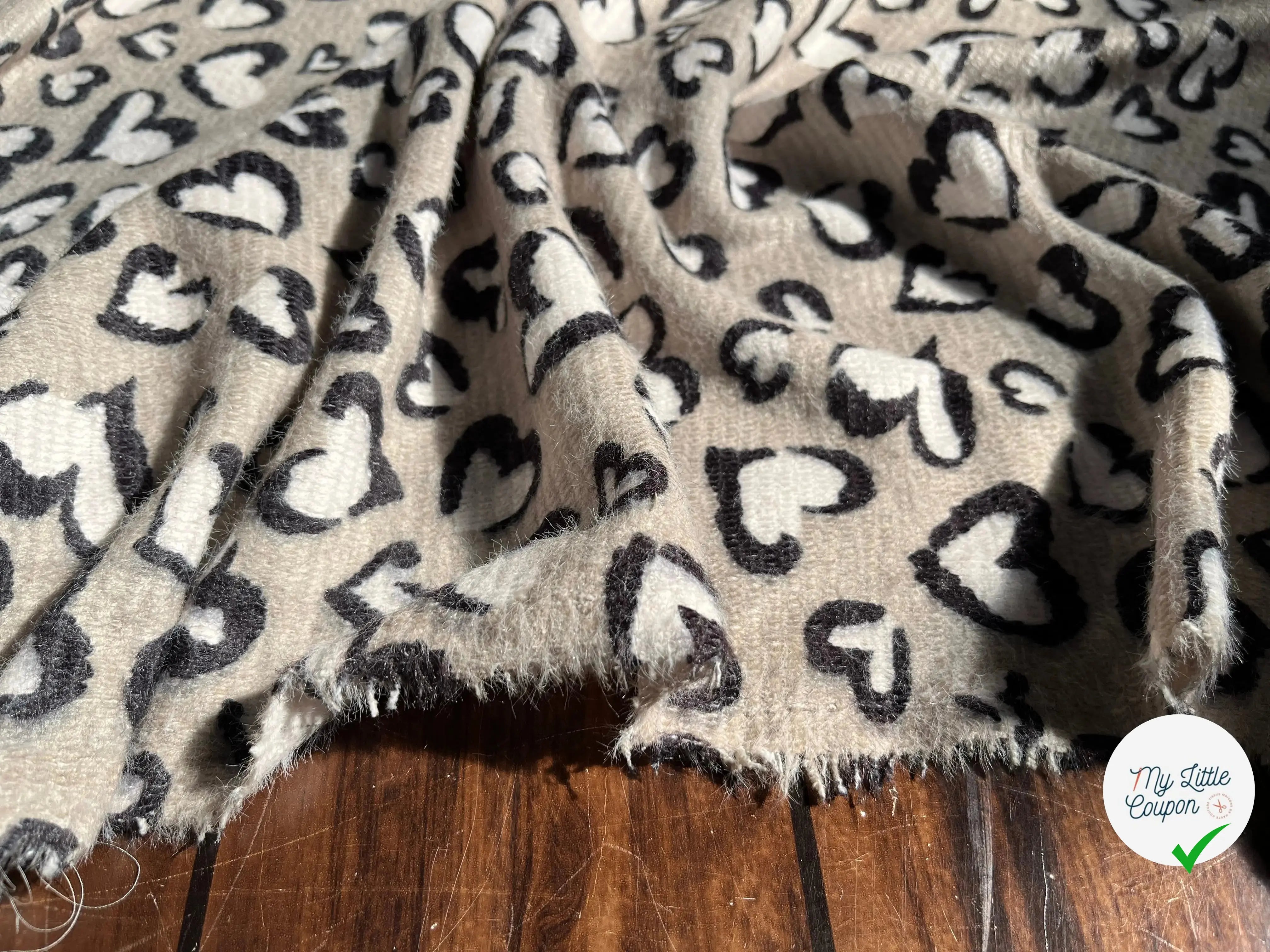 MAILLE IMPRIME COEUR EFFET LAINEUX - My Little Coupon