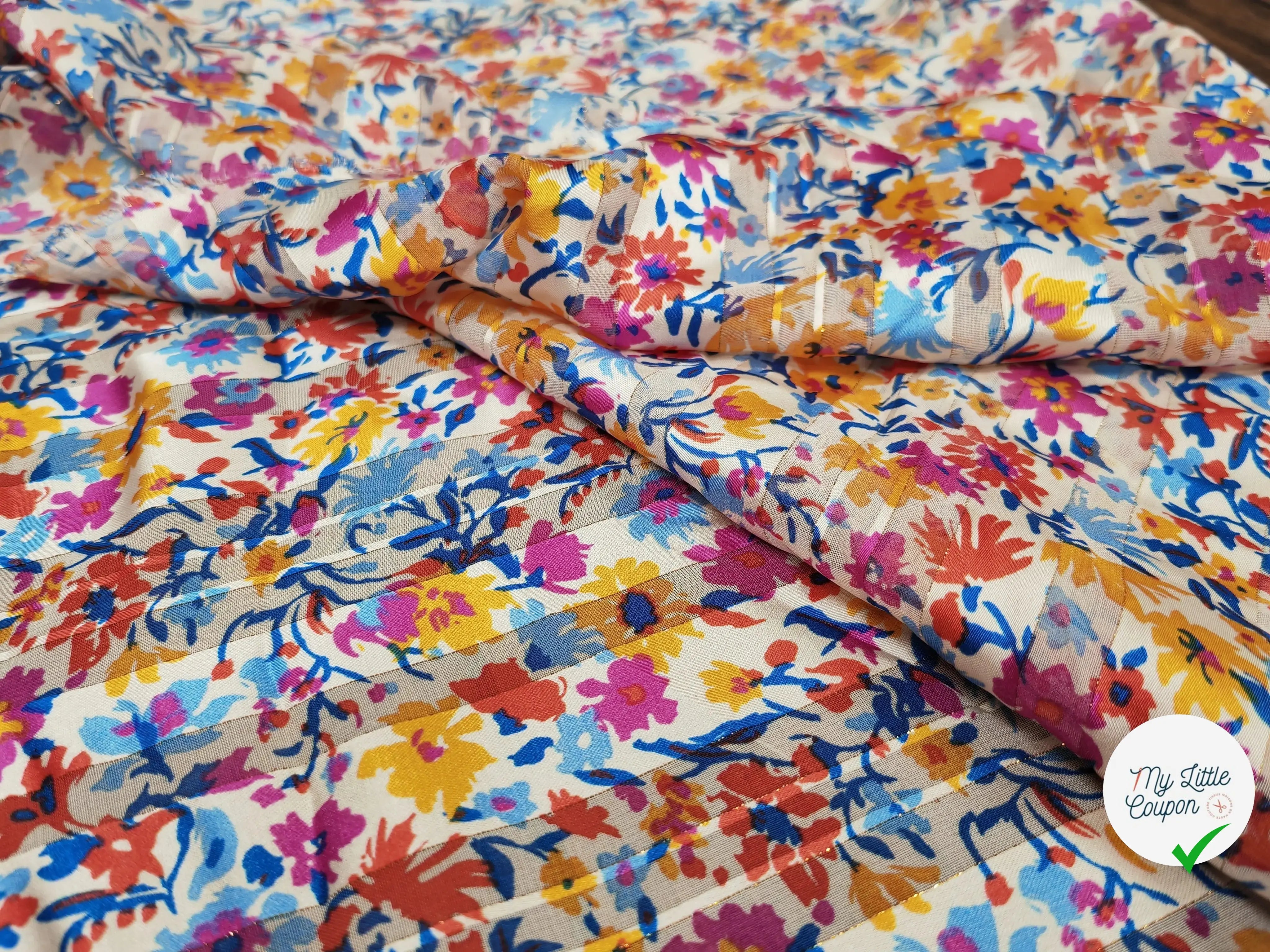 MOUSSELINE FLORAISON MULTICOLORE FOND BLANC - My Little Coupon