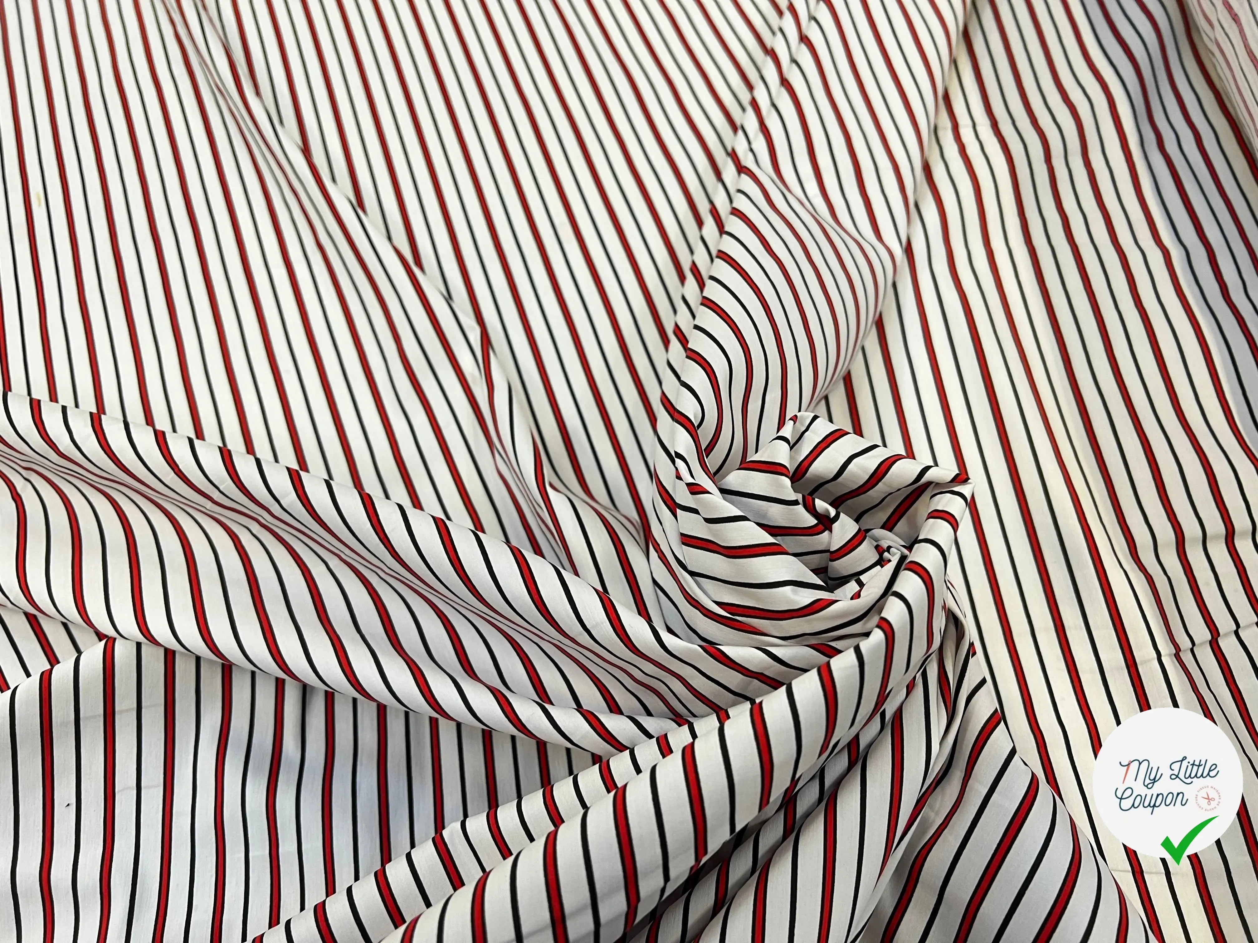 POPELINE BLANCHE RAYURES SERTIES NOIRES & ROUGE STRETCH MSO