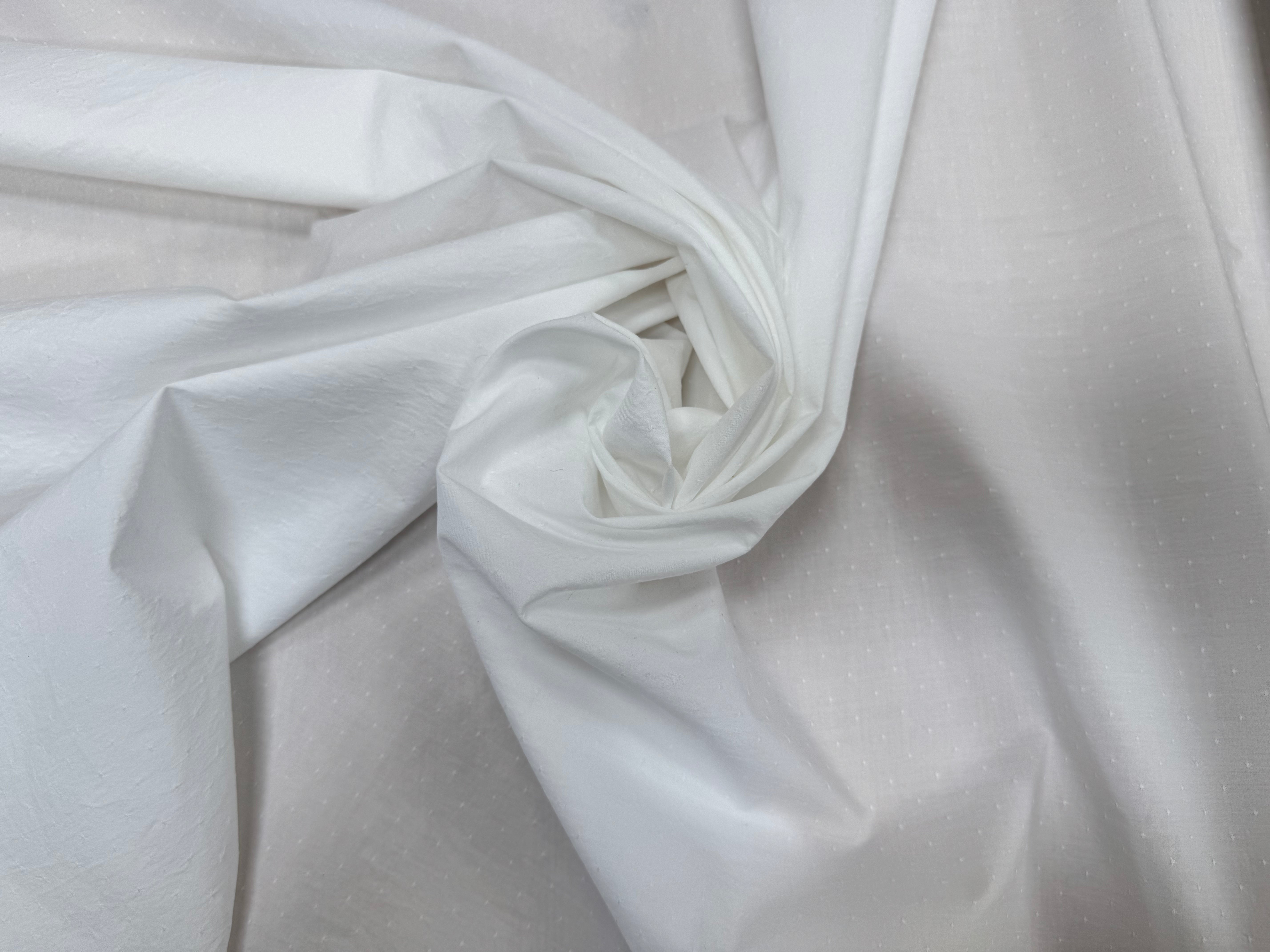 POPELINE DE COTON MICROSTONE CRAQUANT PLUMETIS BLANC - My Little Coupon