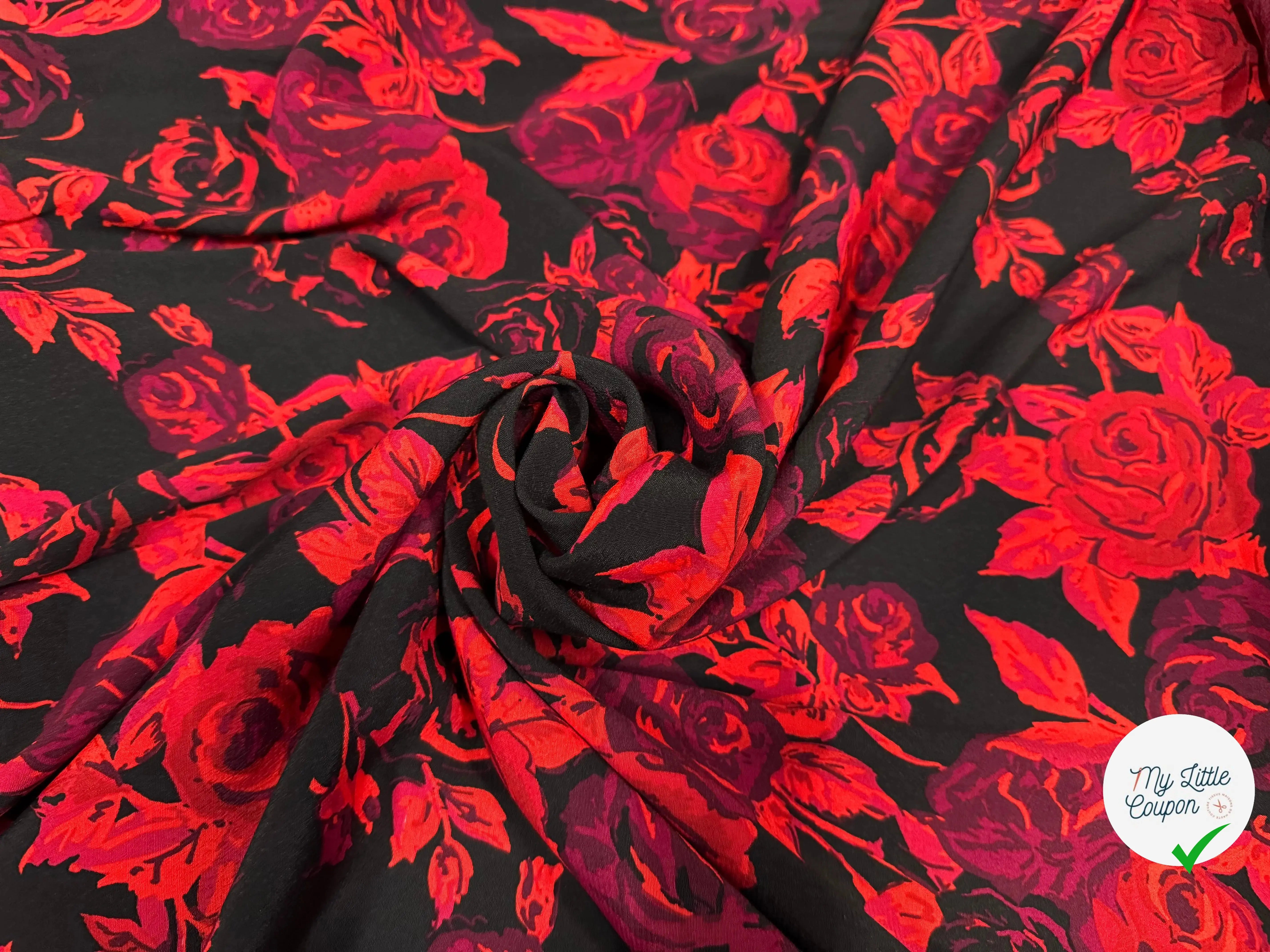 VISCOSE IMPRIMÉE FLEURIE ROSE ET ROUGE - My Little Coupon