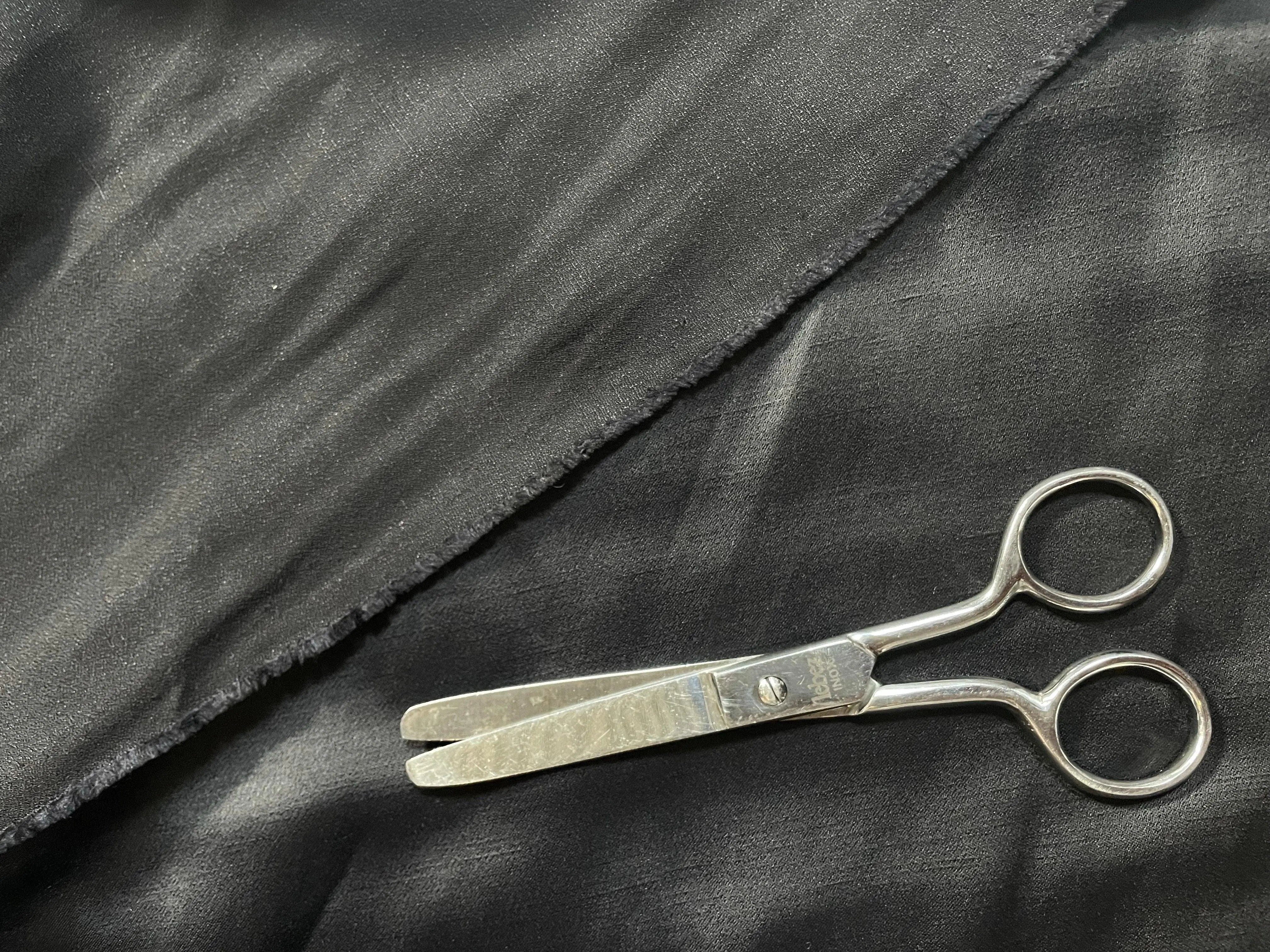 DOUBLE CRÊPE ENVERS SATIN NOIR - My Little Coupon - tissu - coudre