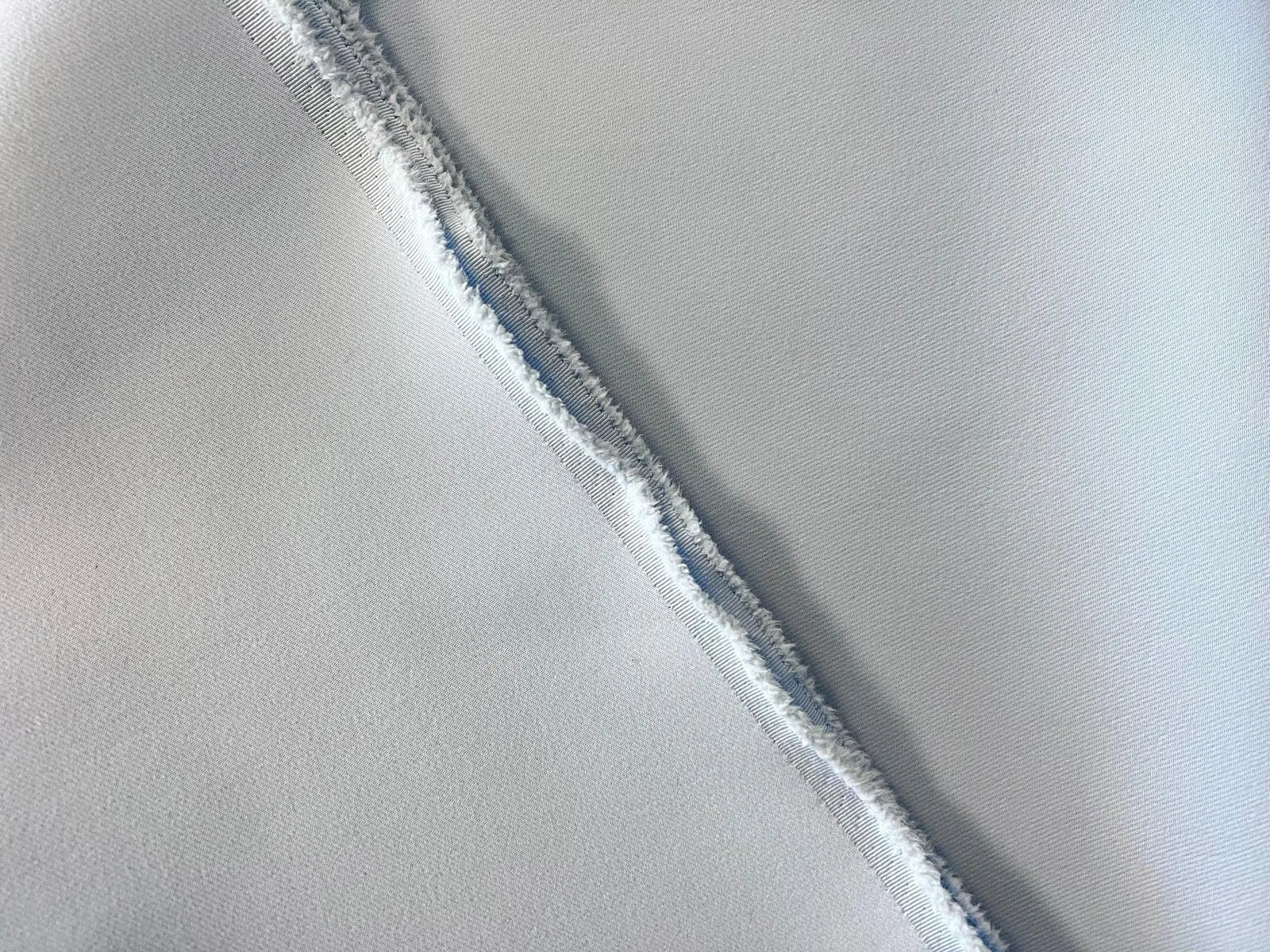 GABARDINE POLYESTER PRESTIGE BLEU LAYETTE - My Little Coupon - tissu - coudre