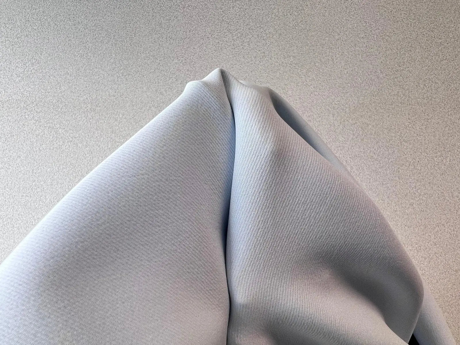 GABARDINE POLYESTER PRESTIGE BLEU LAYETTE - My Little Coupon - tissu - coudre