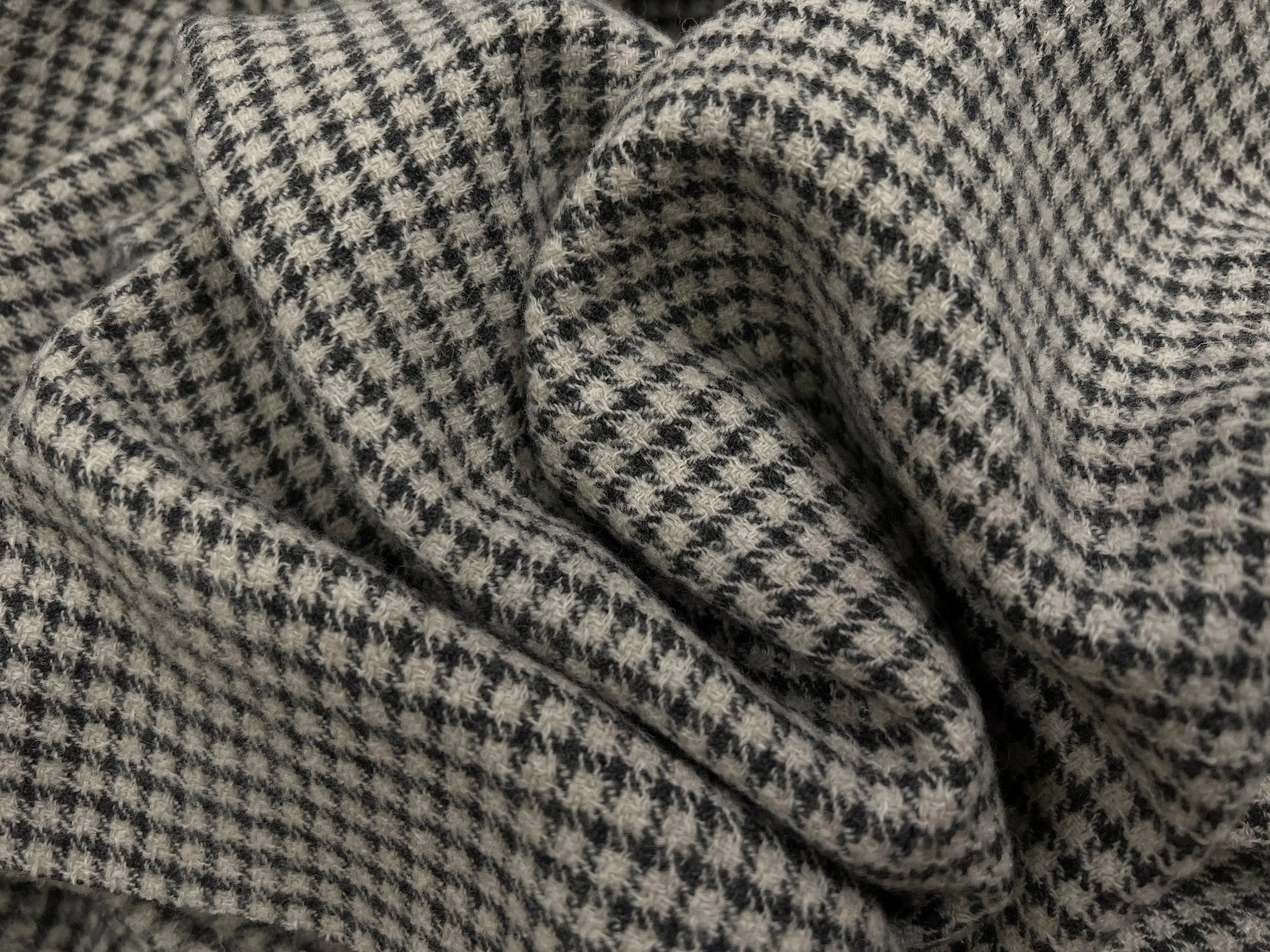 LAINAGE MANTEAU NID D'ABEILLE NOIR ET BEIGE - My Little Coupon - tissu - coudre