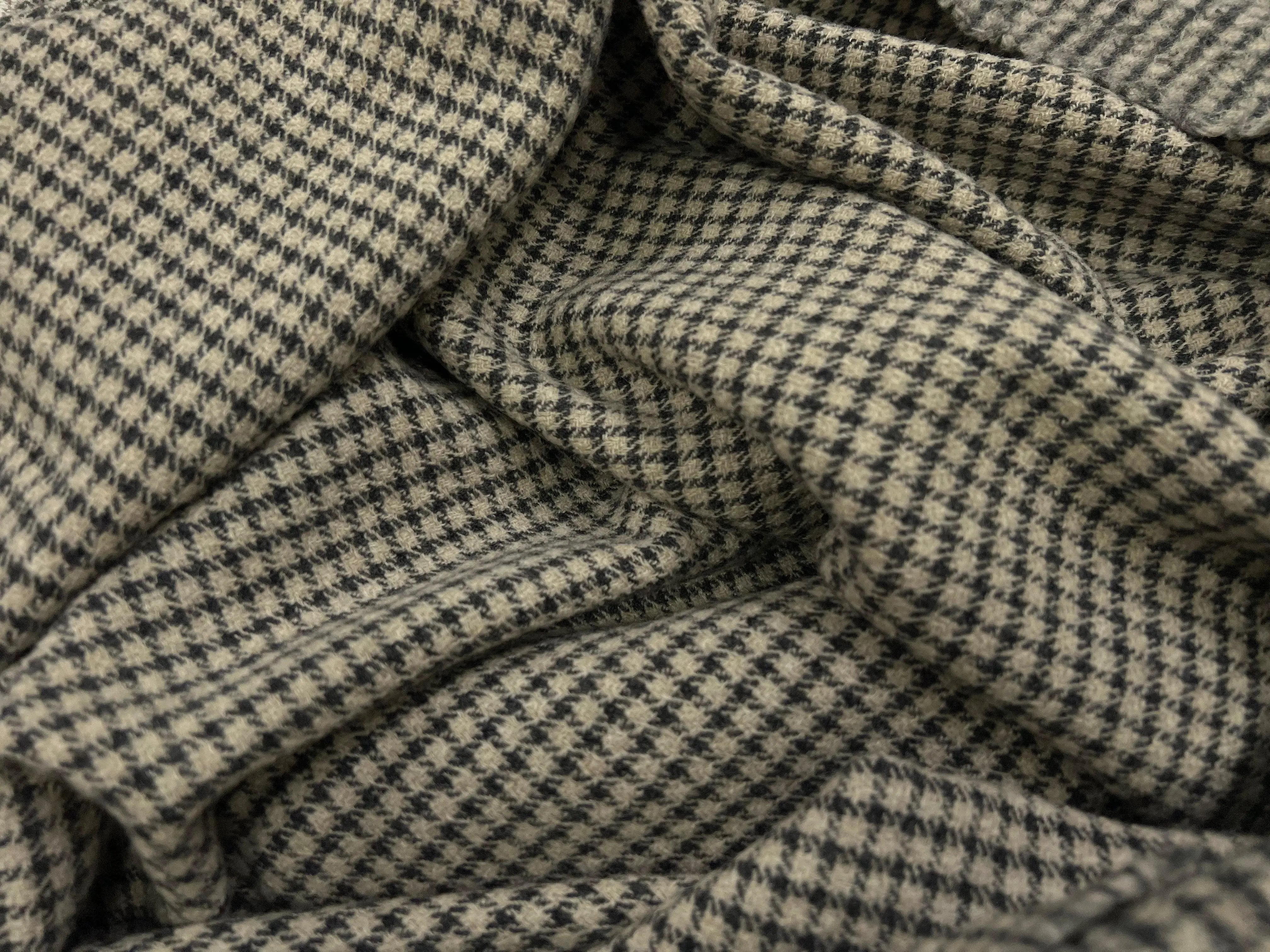LAINAGE MANTEAU NID D'ABEILLE NOIR ET BEIGE - My Little Coupon - tissu - coudre
