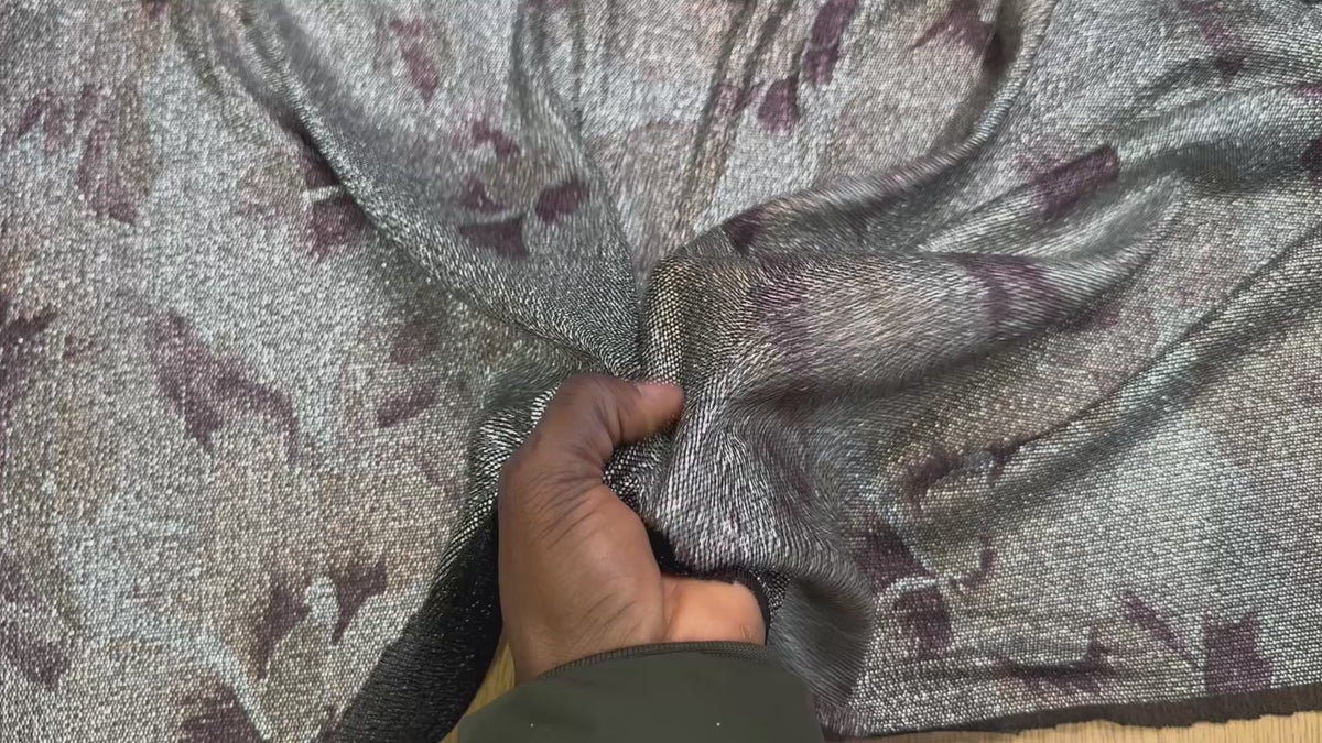 Vidéo du tissu maille de fête argentée florale noir