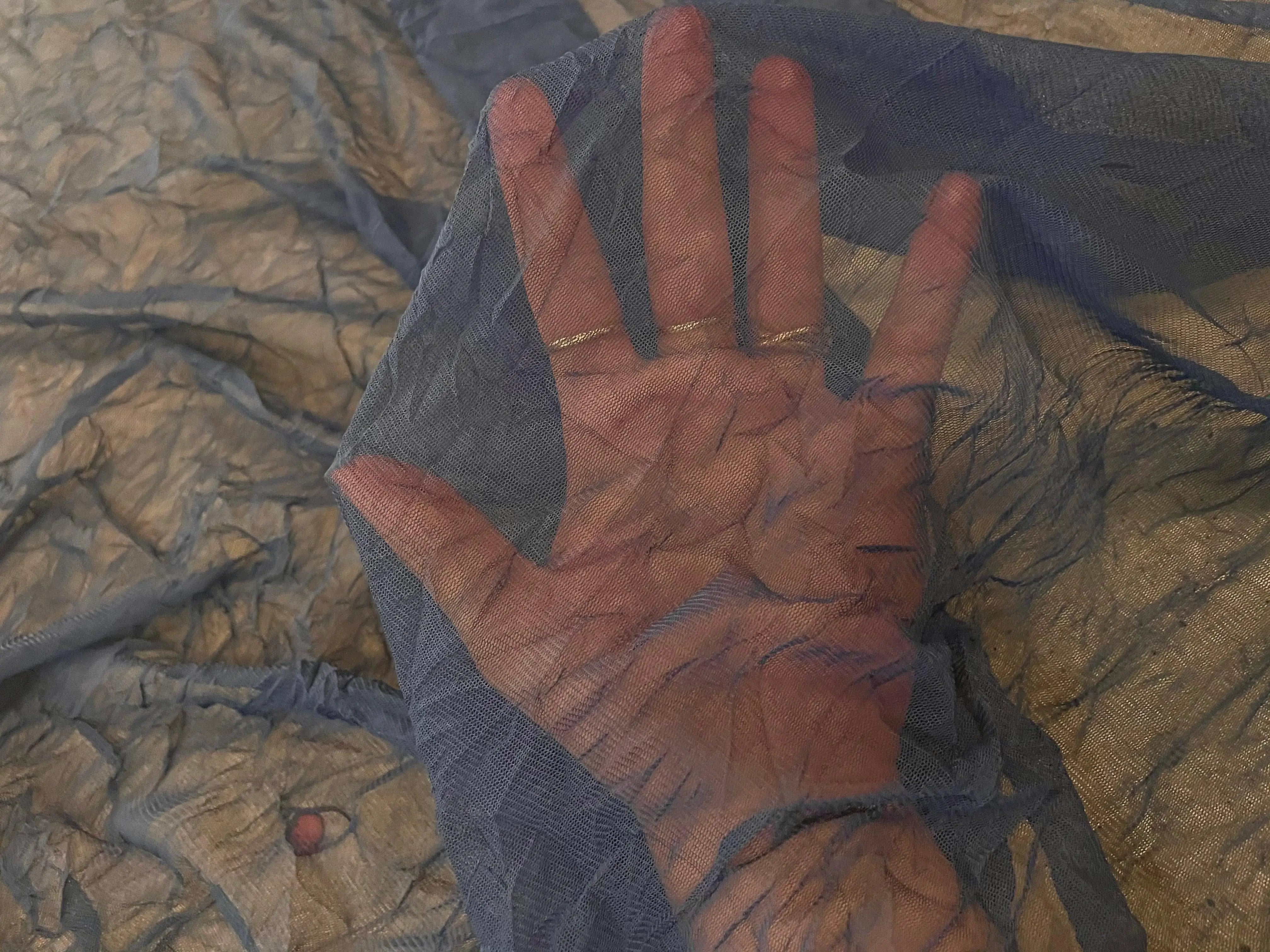 RÉSILLE FINE LYCRA BLEU INDIGO EFFET FROISSÉ - My Little Coupon - tissu - coudre