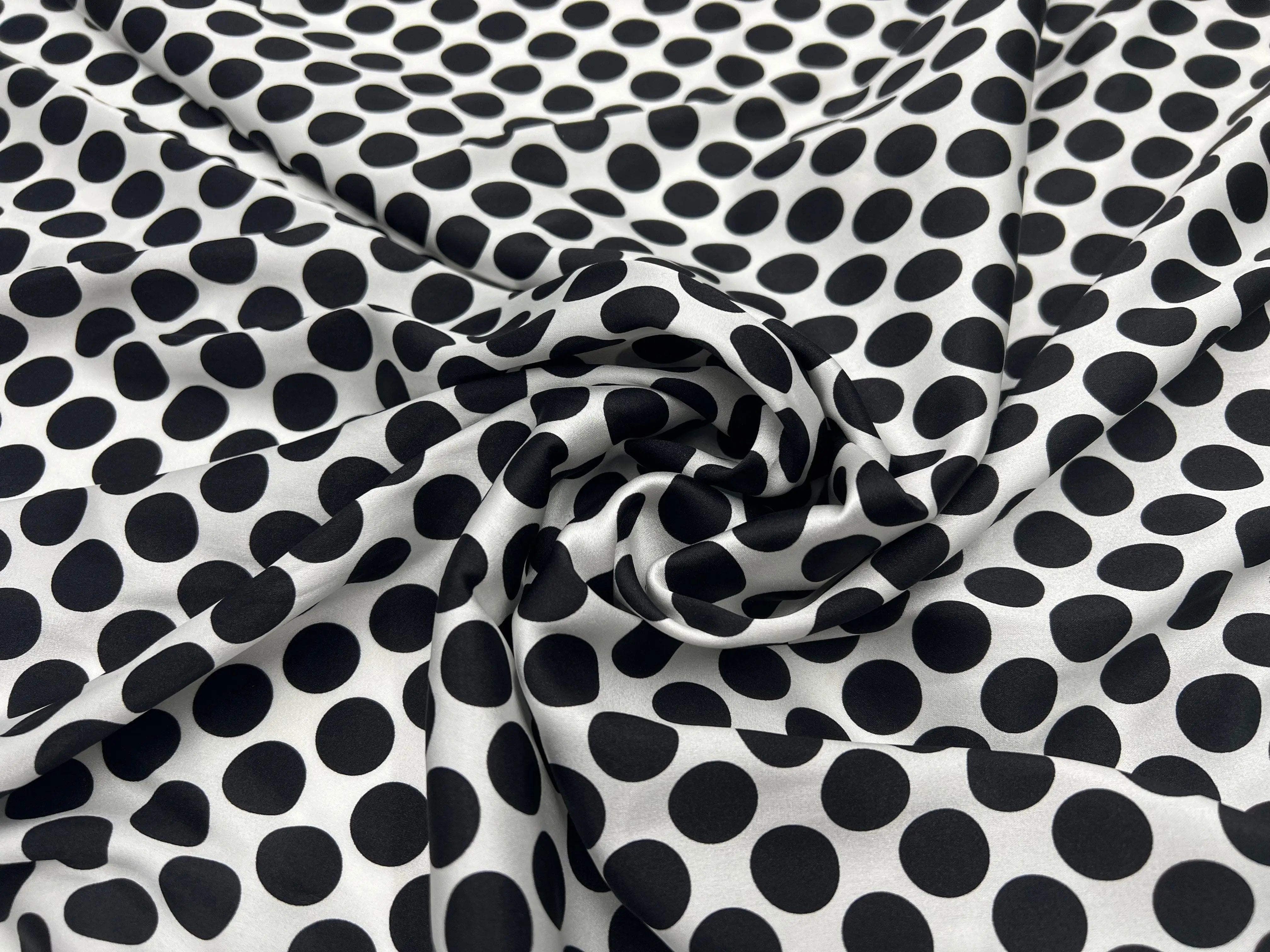 SATIN DE SOIE EXTENSIBLE POIS NOIR MULTIPLE SUR FOND BLANC - My Little Coupon - tissu - coudre
