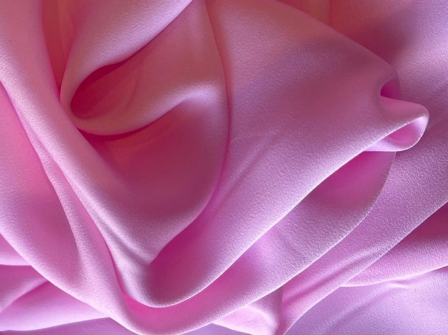 SATIN DE VISCOSE 100% ROSE BONBON - coupon de 3 mètres - My Little Coupon - tissu - coudre