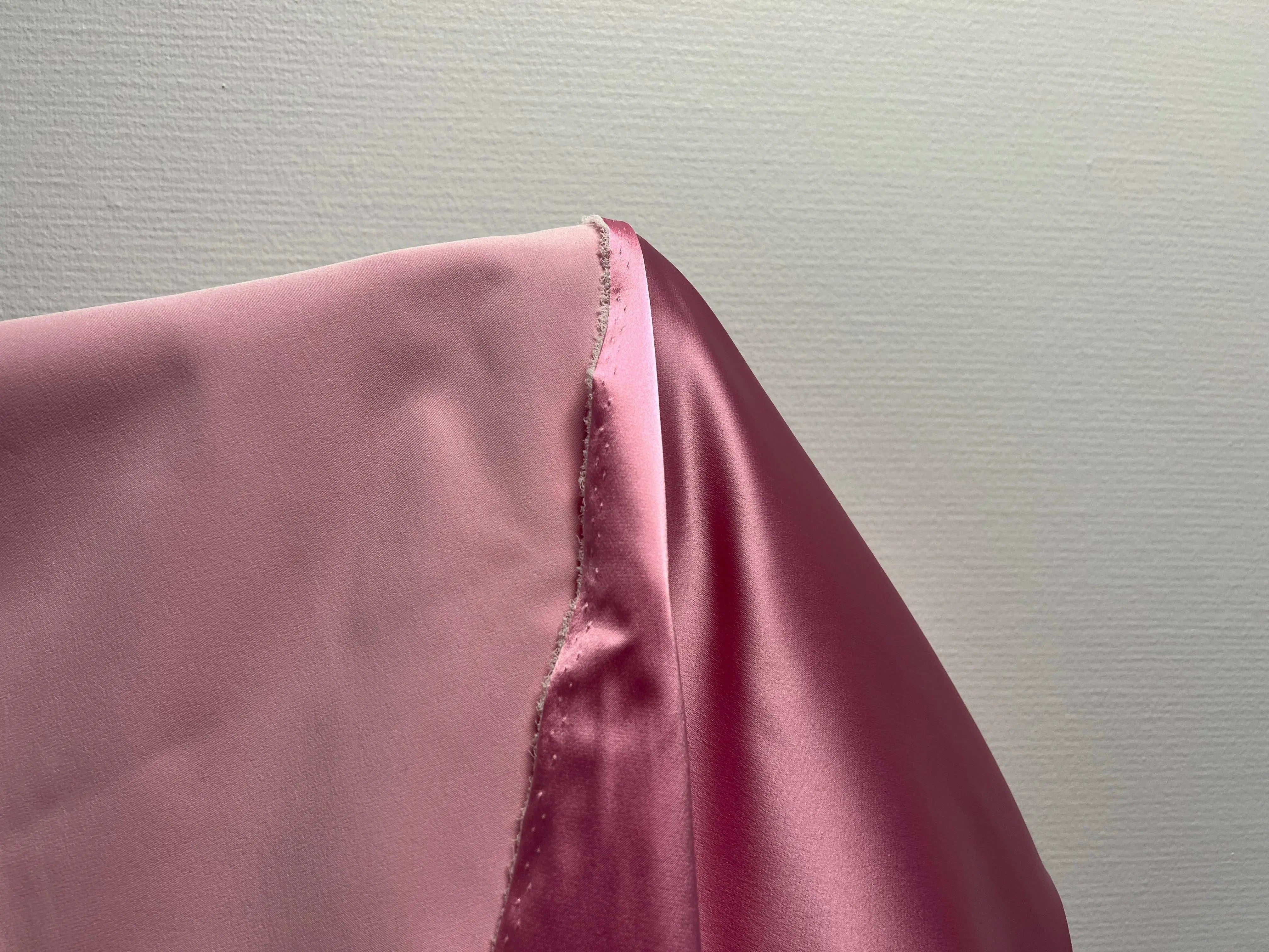 SATIN EXTENSIBLE GREENCEL LYONNAIS ROSE - My Little Coupon - tissu - coudre