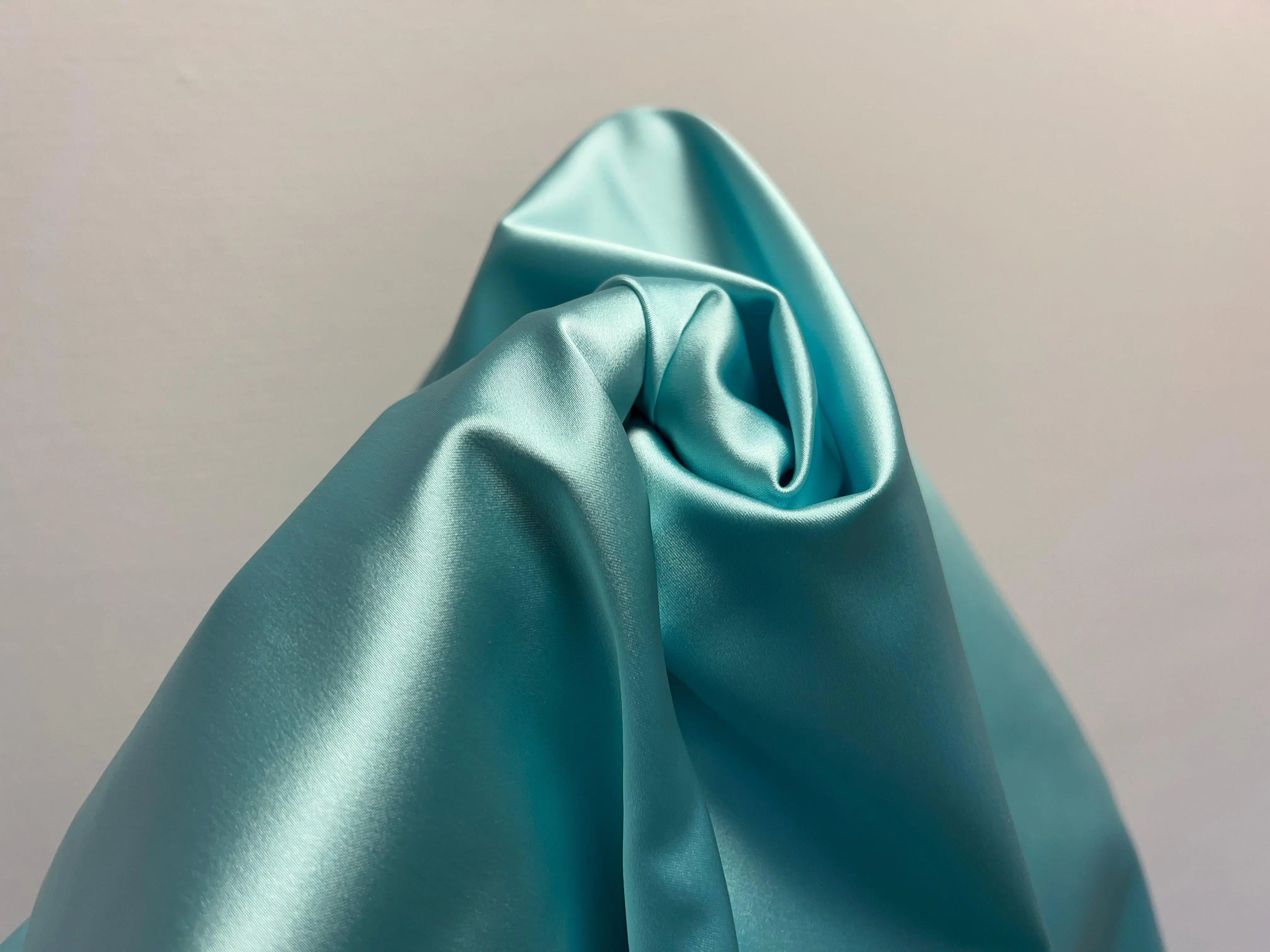 SATIN EXTENSIBLE GREENCEL LYONNAIS VERT JADE - coupon de 3 mètres - My Little Coupon - tissu - coudre