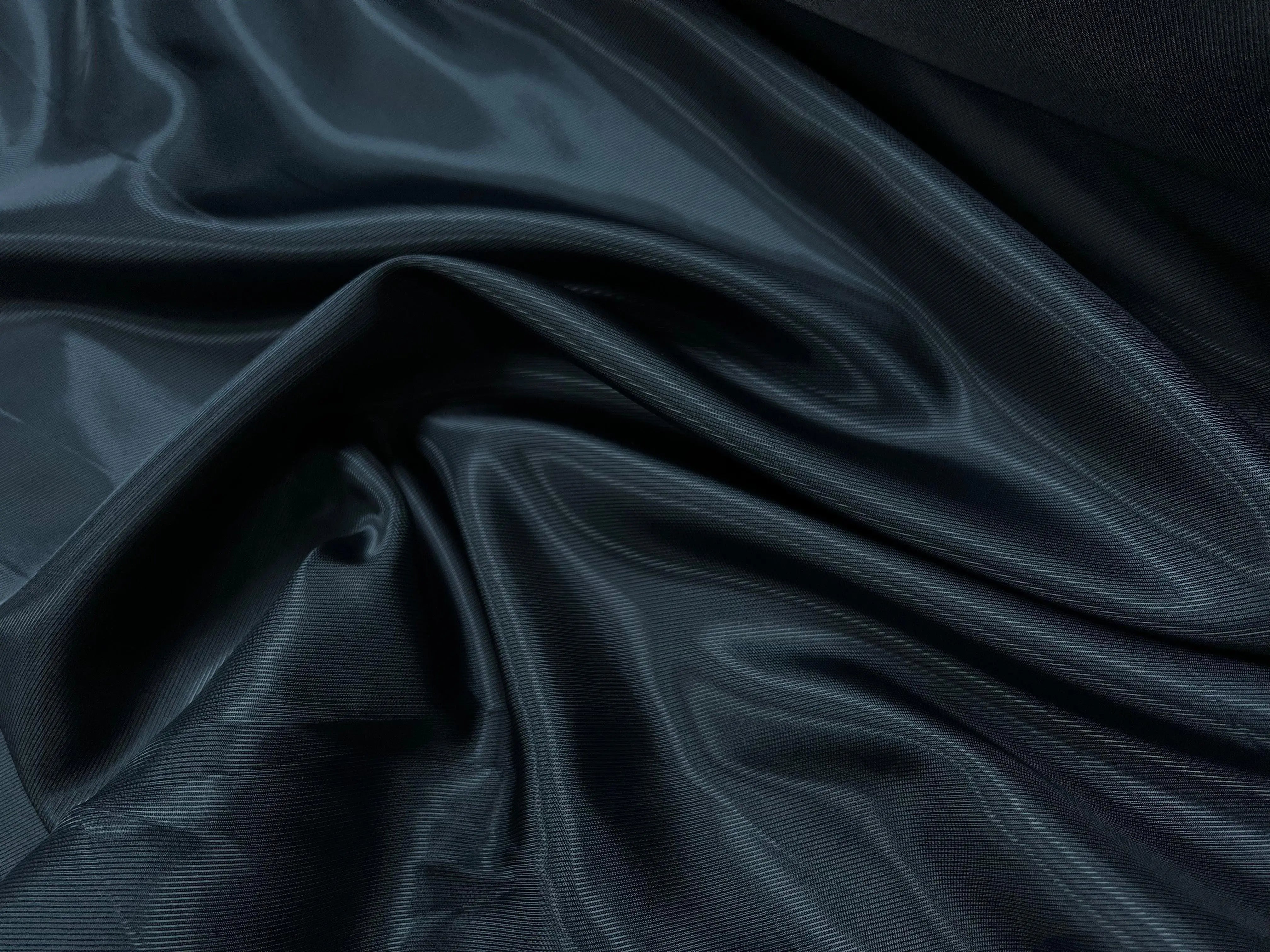 SATIN VISCOSE BLEU SARCELLES - coupon de tissu de 3 mètres - My Little Coupon - tissu - coudre