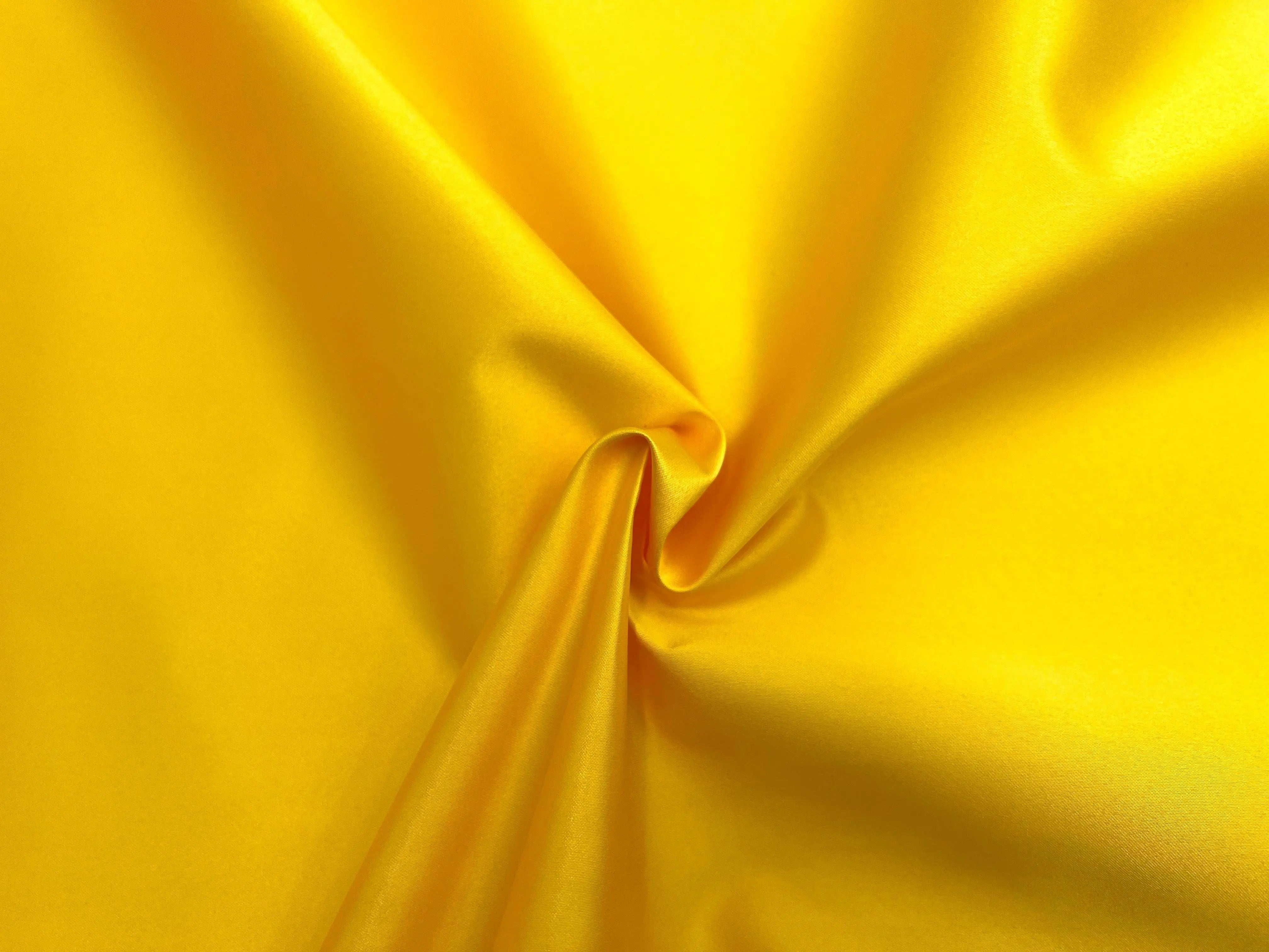 TAFFETAS ENDUIT JAUNE - My Little Coupon - tissu - coudre