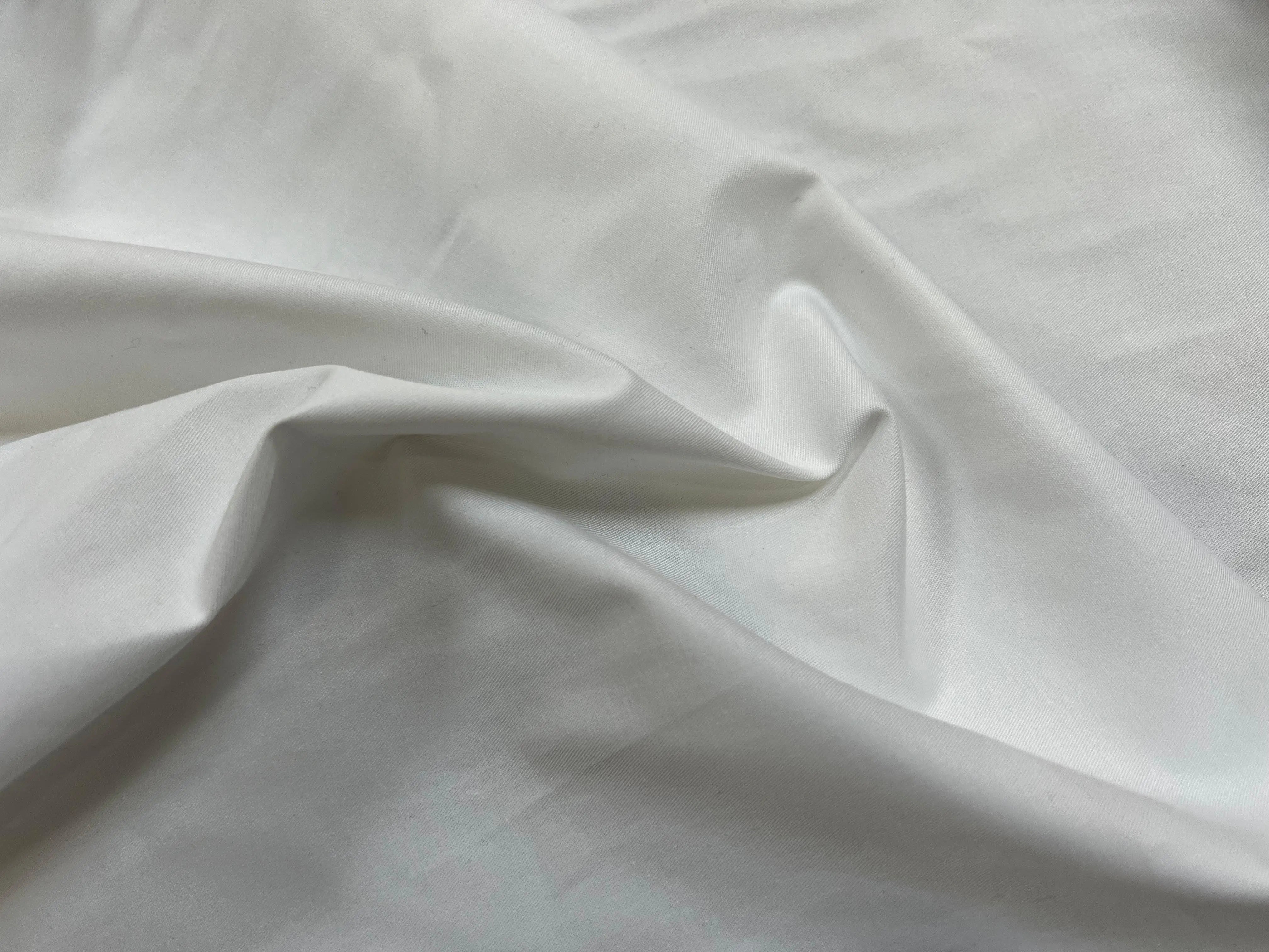 TOILE DE COTON BLANCHE FINEMENT SERGÉ - My Little Coupon - tissu - coudre